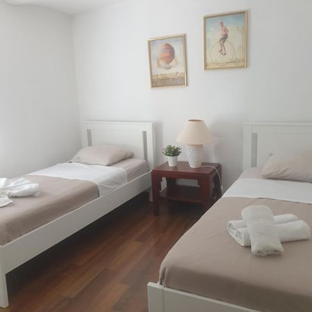 La Robine Apartment Нарбон Екстериор снимка